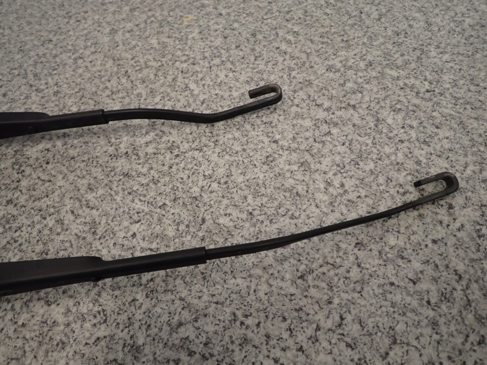 HYUNDAI i10 07-11 RAMIE WYCIERACZKI LEWE LUB PRAWE 4/5