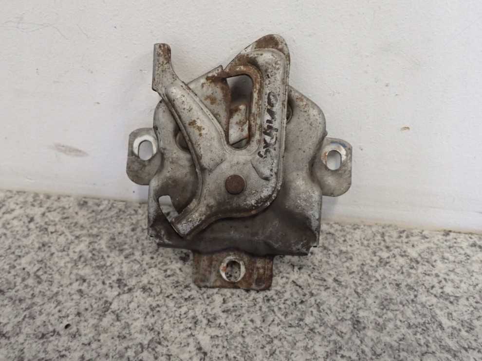 SUZUKI SX4 06- SEDICI ZAMEK MASKI POKRYWY SILNIKA 3/6