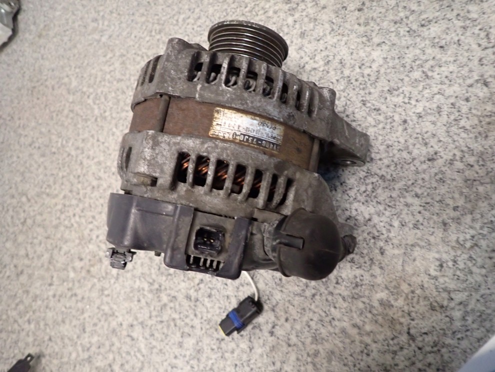 SUZUKI LIANA 04-07 1.4 DDIS ALTERNATOR 7/8