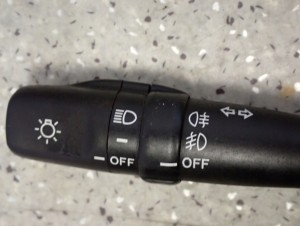 TOYOTA AVENSIS VERSO WŁĄCZNIK PRZEŁĄCZNIK ŚWIATEŁ 7/7 MINIATURA