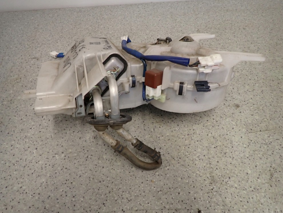 TOYOTA LAND CRUISER 96-02 NAGRZEWNICA 3/5