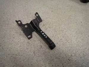 MAZDA CX-7 06- WSPORNIK ZAMKA MASKI 3/4 MINIATURA