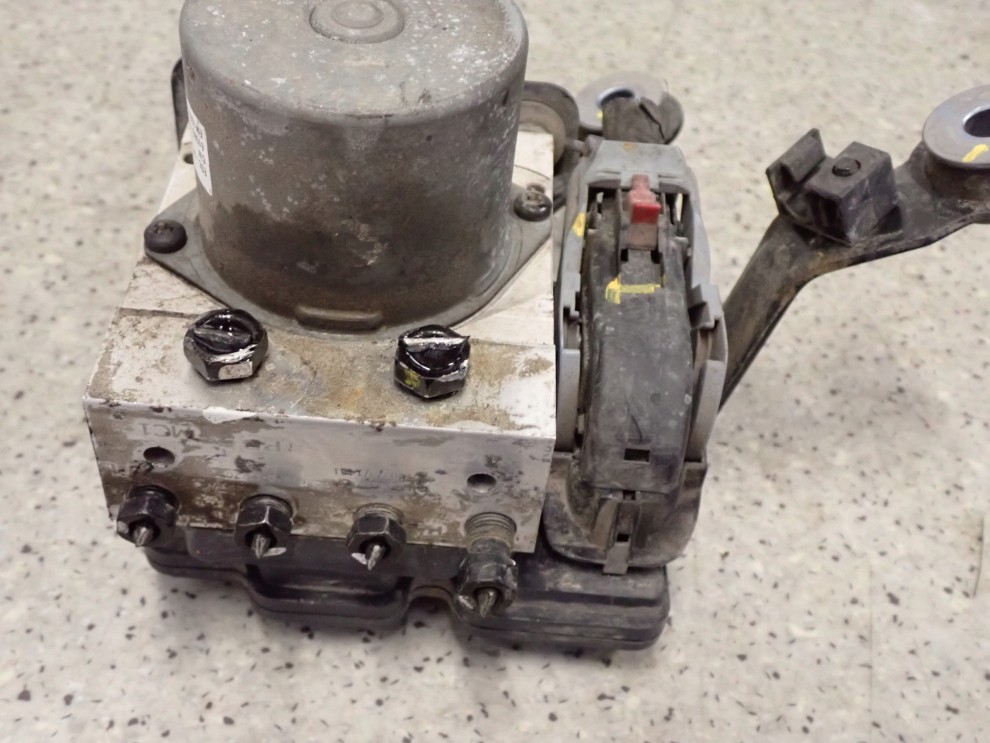 HYUNDAI i20 08-12 POMPA ABS ABSU 6/8