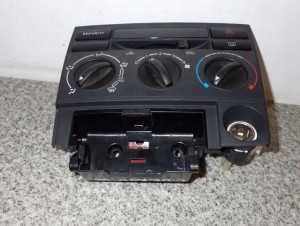 COROLLA VERSO 01-03 PANEL STEROWANIA NAGRZEWNICY 3/7 MINIATURA