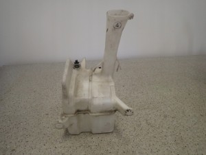 TOYOTA COROLLA VERSO 01- ZBIORNICZEK SPRYSKWIACZY 3/3 MINIATURA