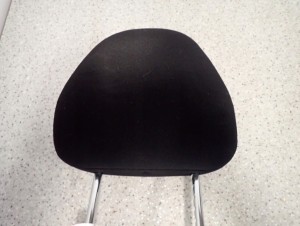 NISSAN NOTE E12 12- ZAGŁÓWEK FOTELA PRZEDNI LEWY 2/4 MINIATURA