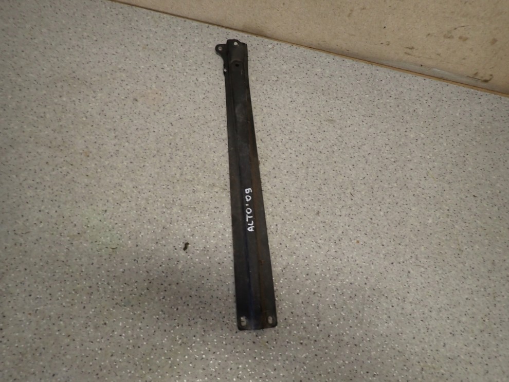 SUZUKI ALTO NISSAN PIXO 09- WSPORNIK ZAMKA MASKI 2/6