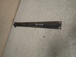 SUZUKI ALTO NISSAN PIXO 09- WSPORNIK ZAMKA MASKI 3/6 MINIATURA