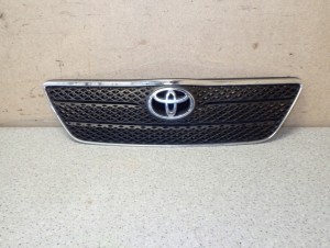 TOYOTA COROLLA E12 HATCHBACK 02-04 ATRAPA GRILL