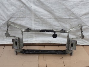 TOYOTA COROLLA E12 04- PAS PRZEDNI WZMOCNIENIE