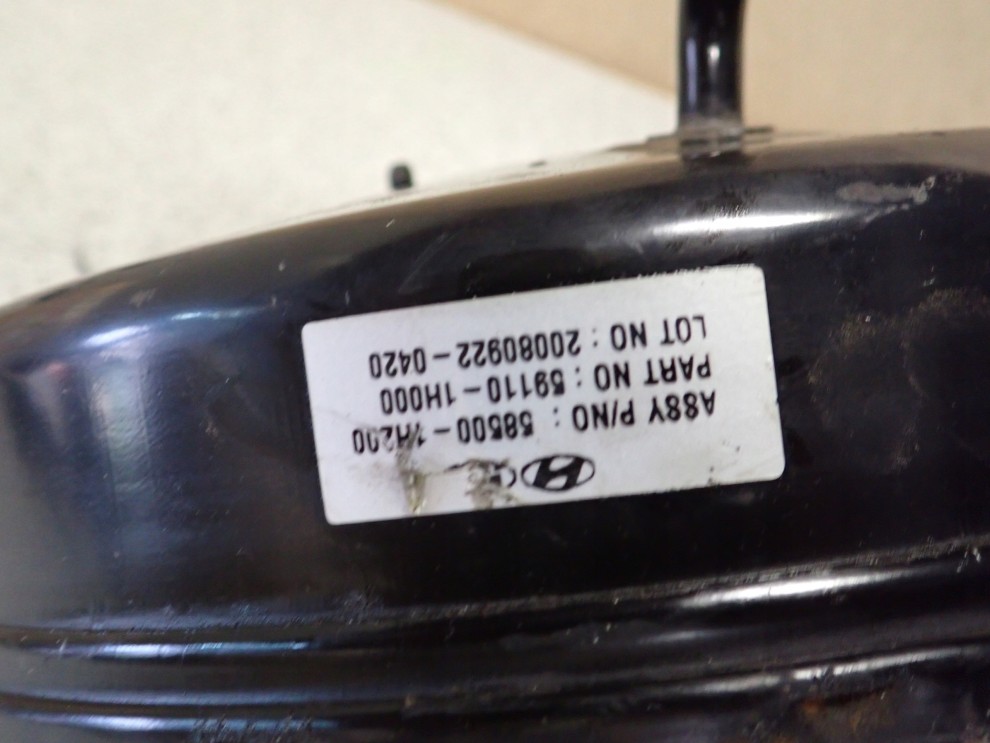 HYUNDAI i30 1.4i 07-12 SERWO HAMULCOWE 4/4