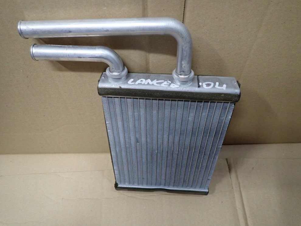 MITSUBISHI LANCER 04-08 NAGRZEWNICA RADIATOR 1/3