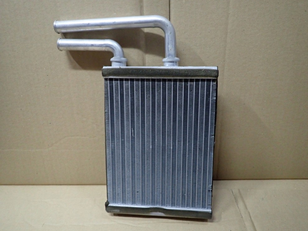 MITSUBISHI LANCER 04-08 NAGRZEWNICA RADIATOR 2/3