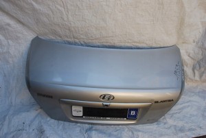 HYUNDAI LANTRA 01-03 KLAPA TYLNA POKRYWA LS 2/4 MINIATURA