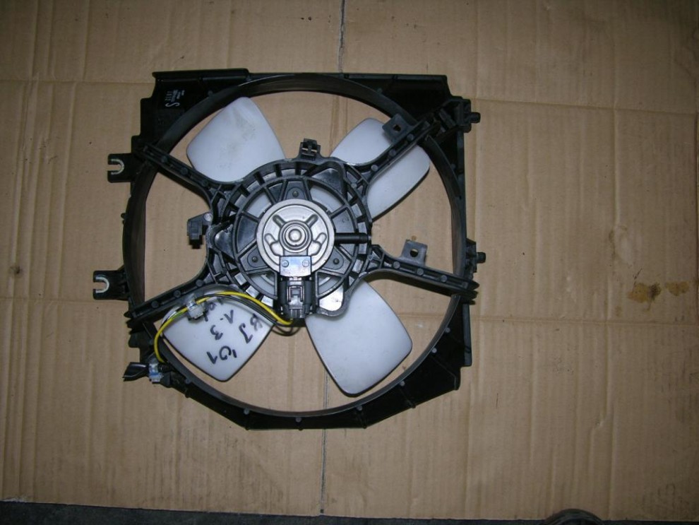 MAZDA 323 98-03 BJ 1.3 WENTYLATOR WODY 1/1