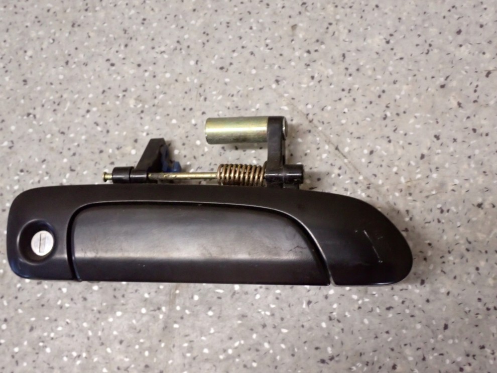 HONDA JAZZ 02-08 KLAMKA PRZEDNIA PRAWA Z BĘBENKIEM 2/6