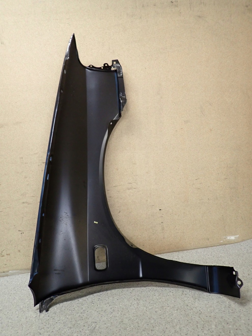 DAIHATSU CHARADE G100 87-93 BŁOTNIK PRZEDNI LEWY 4/5