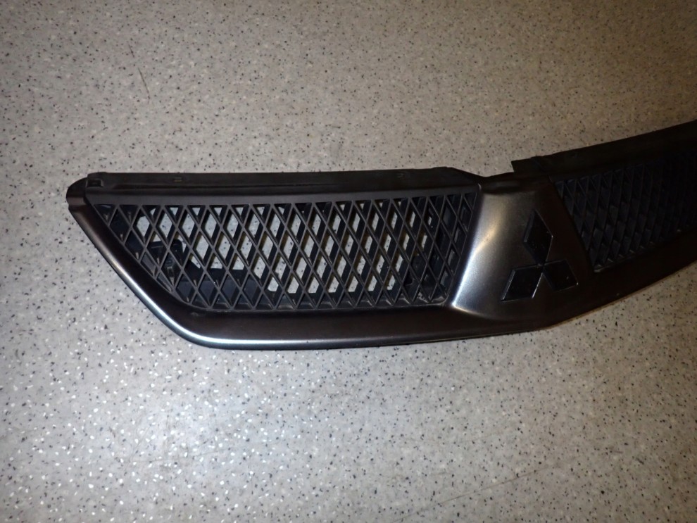 MITSUBISHI LANCER 06-07 ATRAPA GRILL A39B 2/9