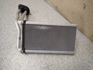 TOYOTA IQ 08- NAGRZEWNICA RADIATOR NAGRZEWNICY 3/5 MINIATURA