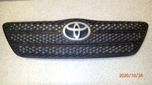 TOYOTA COROLLA E12 HATCHBACK 02-04 ATRAPA GRILL