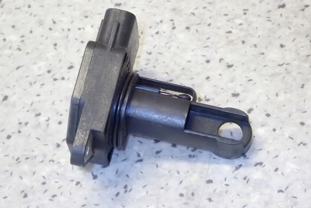 TOYOTA RAV4 RAV 4 99-05 PRZEPŁYWOMIERZ 22204-22110 2/4