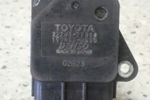 TOYOTA RAV4 RAV 4 99-05 PRZEPŁYWOMIERZ 22204-22110 4/4 MINIATURA
