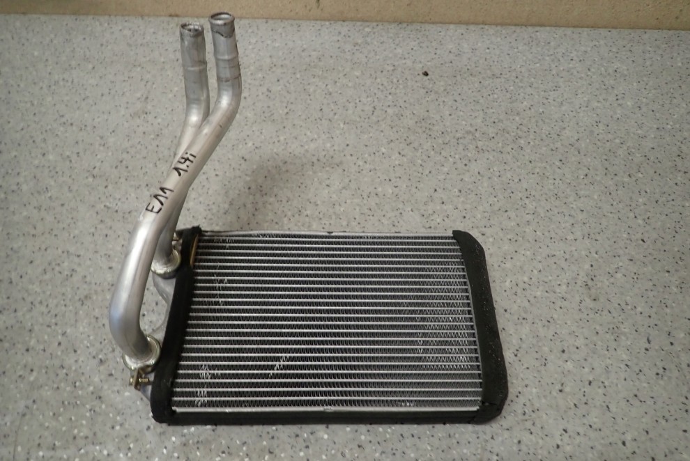 TOYOTA COROLLA E11 97-01 NAGRZEWNICA RADIATOR 1/4