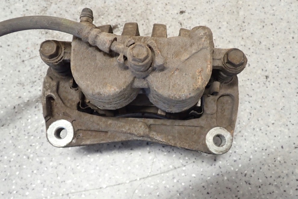 SUBARU FORESTER II 02-07 ZACISK HAMULCOWY PRZEDNI 3/3