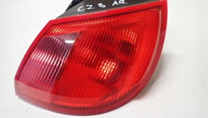 MITSUBISHI COLT 3d 04- LAMPA TYLNA PRAWA W BŁOTNIK 3/4 MINIATURA