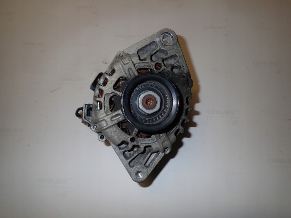 HYUNDAI I30 06-12 1.4 BENZ ALTERNATOR 37300-2B101 6/6