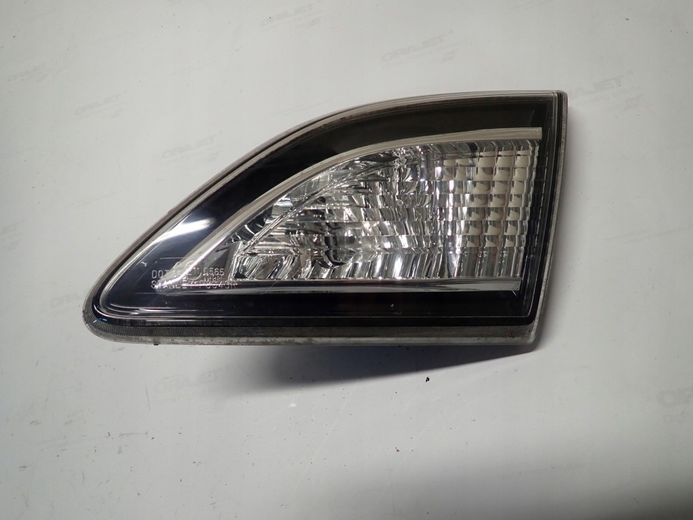 MAZDA 3 MAZDA3 BL 4D 09-13 LAMPA TYLNA PRAWA 3/4