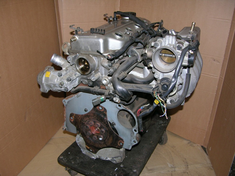 MITSUBISHI CARISMA 95-98 1.6 4G92 SILNIK 6/7