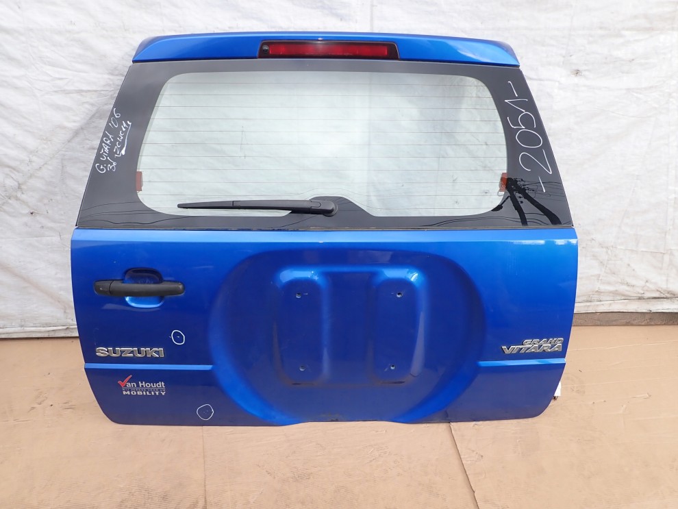 SUZUKI GRAND VITARA 06- KLAPA BAGAŻNIKA SZYBA TYŁ 1/8