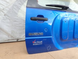 SUZUKI GRAND VITARA 06- KLAPA BAGAŻNIKA SZYBA TYŁ 5/8 MINIATURA