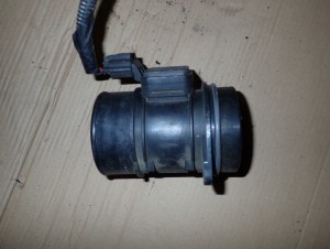 NISSAN MICRA K12 dCi 03- PRZEPŁYWOMIERZ POWIETRZA 4/4 MINIATURA
