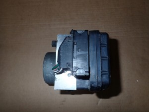 TOYOTA IQ 1.0i 1KR 08- POMPA ABS-u STEROWNIK ABS 8/9 MINIATURA