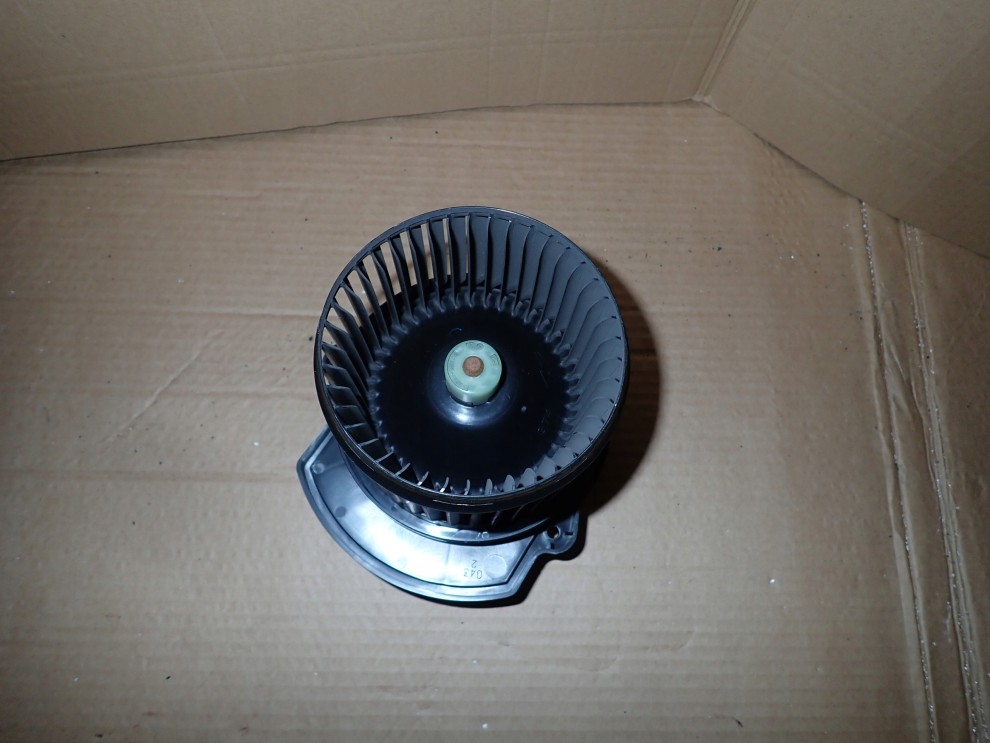 TOYOTA IQ 08-12 1.0 WENTYLATOR NAWIEWU DMUCHAWA 5/5