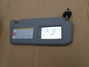 TOYOTA IQ 08-12 DASZEK PRZECIWSŁONECZNY PRAWY 2/3 MINIATURA
