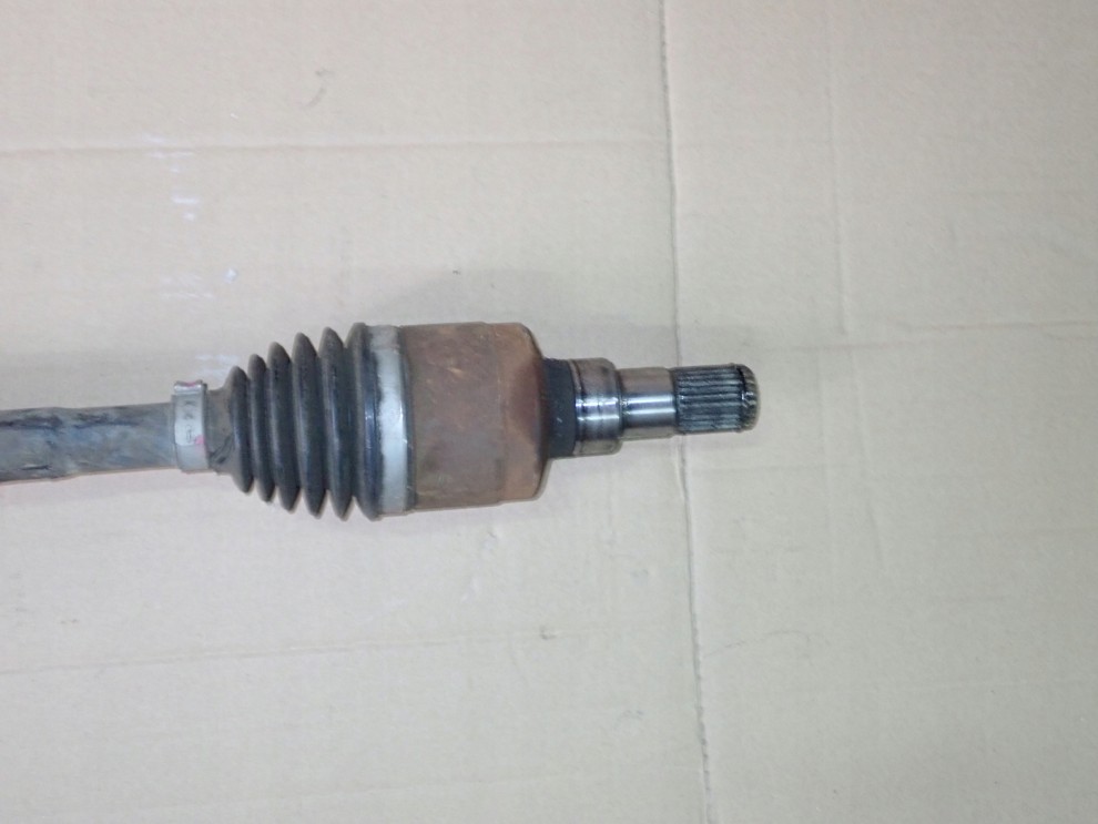 SUZUKI SX4 06- 1,5i PÓŁOŚ NAPĘDOWA PRAWA PRZEDNIA 7/8