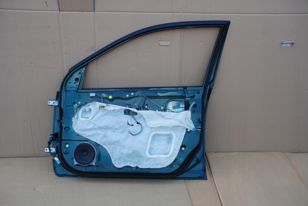 HONDA CIVIC 5d VII GEN 01-05 DRZWI PRZEDNIE PRAWE 6/7