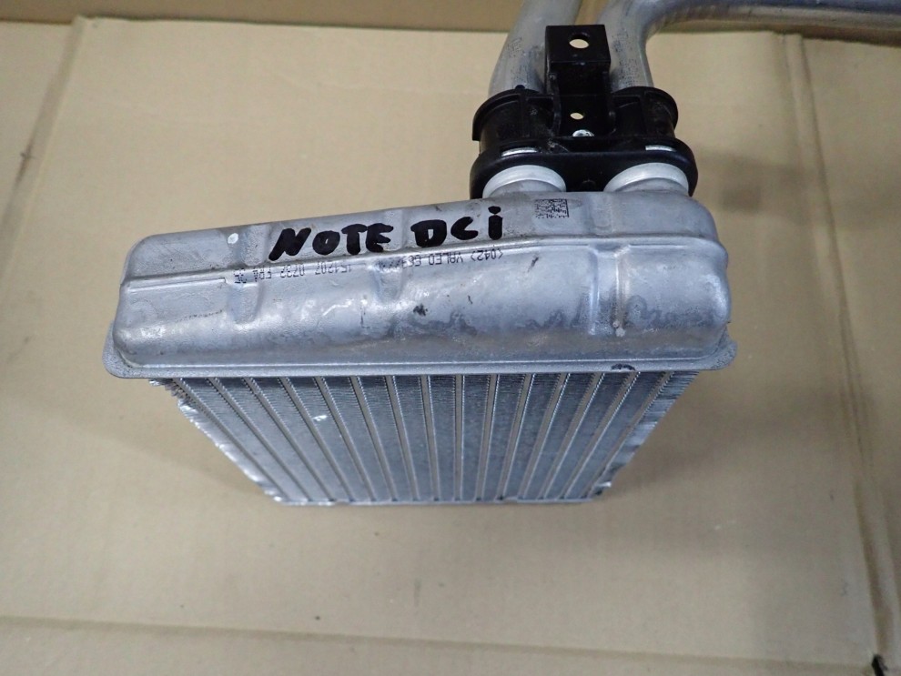 NISSAN NOTE 06-10 E11 NAGRZEWNICA 2/6