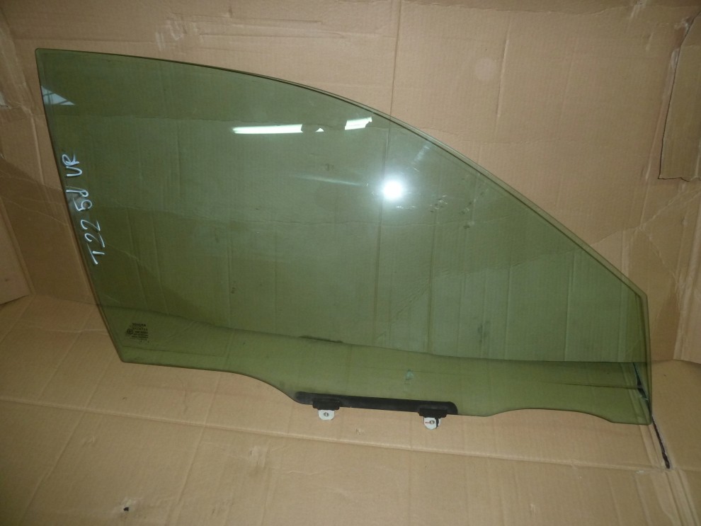 TOYOTA AVENSIS T22 98-02 SZYBA DRZWI PRAWA PRZÓD 1/3