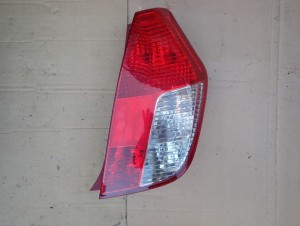 HYUNDAI i10 07-10 LAMPA TYLNA PRAWA