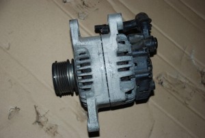 KIA PICANTO 04-11 CRDI ALTERNATOR 2/4 MINIATURA