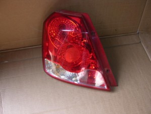 DAEWOO KALOS LAMPA TYLNA TYŁ LEWY