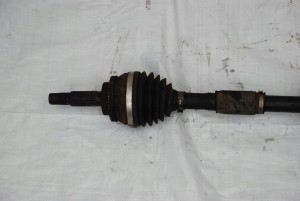 TOYOTA AVENSIS T25 D4D 03-06 PÓŁOŚ PRZEDNIA PRAWA 2/4 MINIATURA