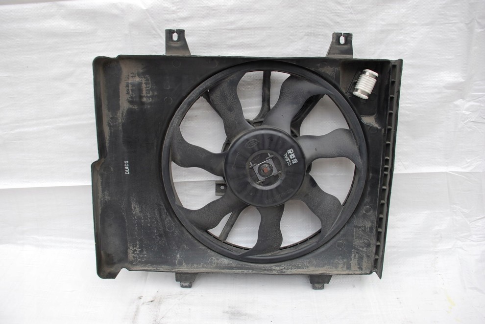 KIA PICANTO CRDI 04-10 WENTYLATOR CHŁODNICY WODY 3/3