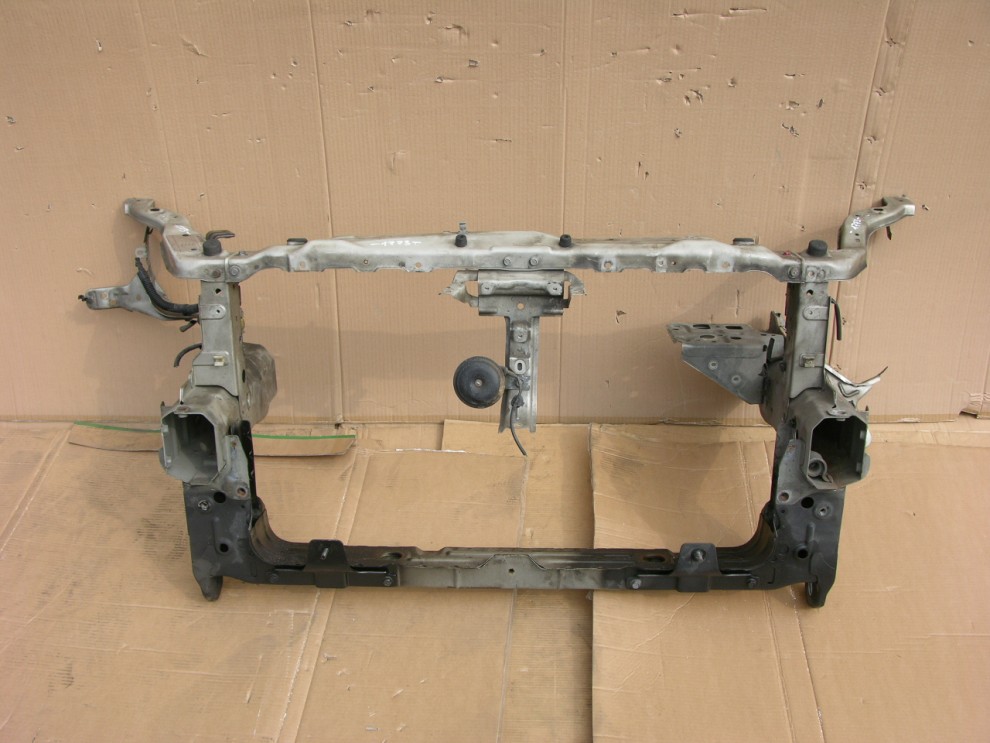 MITSUBISHI GRANDIS 04-11 PAS PRZEDNI WZMOCNIENIE 1/4