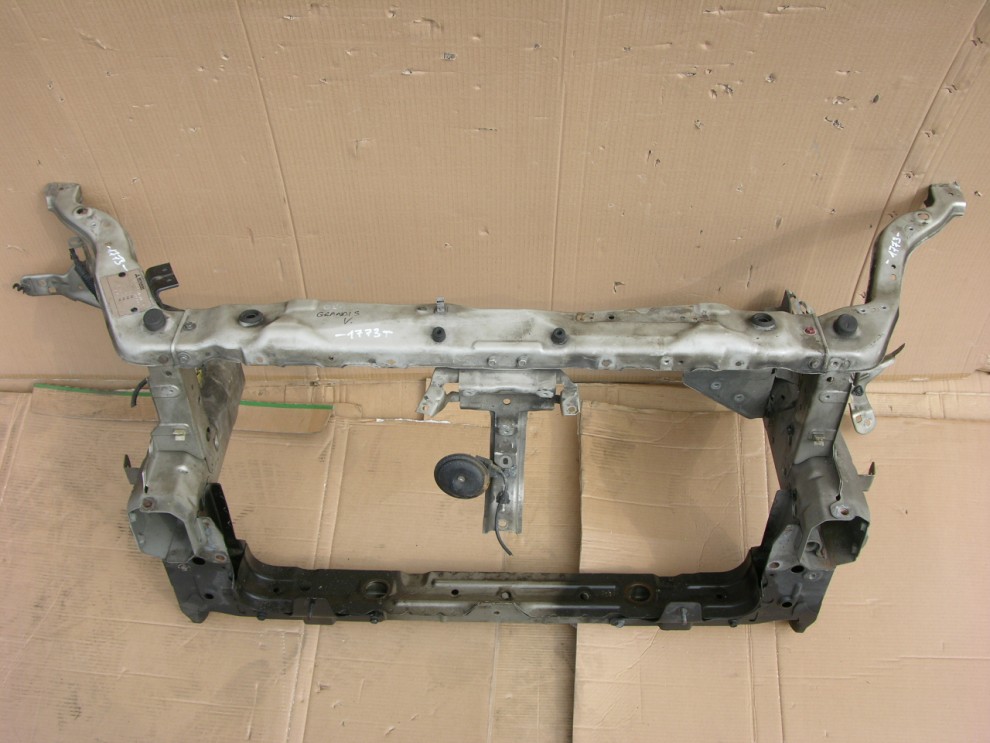 MITSUBISHI GRANDIS 04-11 PAS PRZEDNI WZMOCNIENIE 2/4