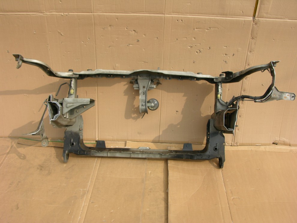 MITSUBISHI GRANDIS 04-11 PAS PRZEDNI WZMOCNIENIE 4/4